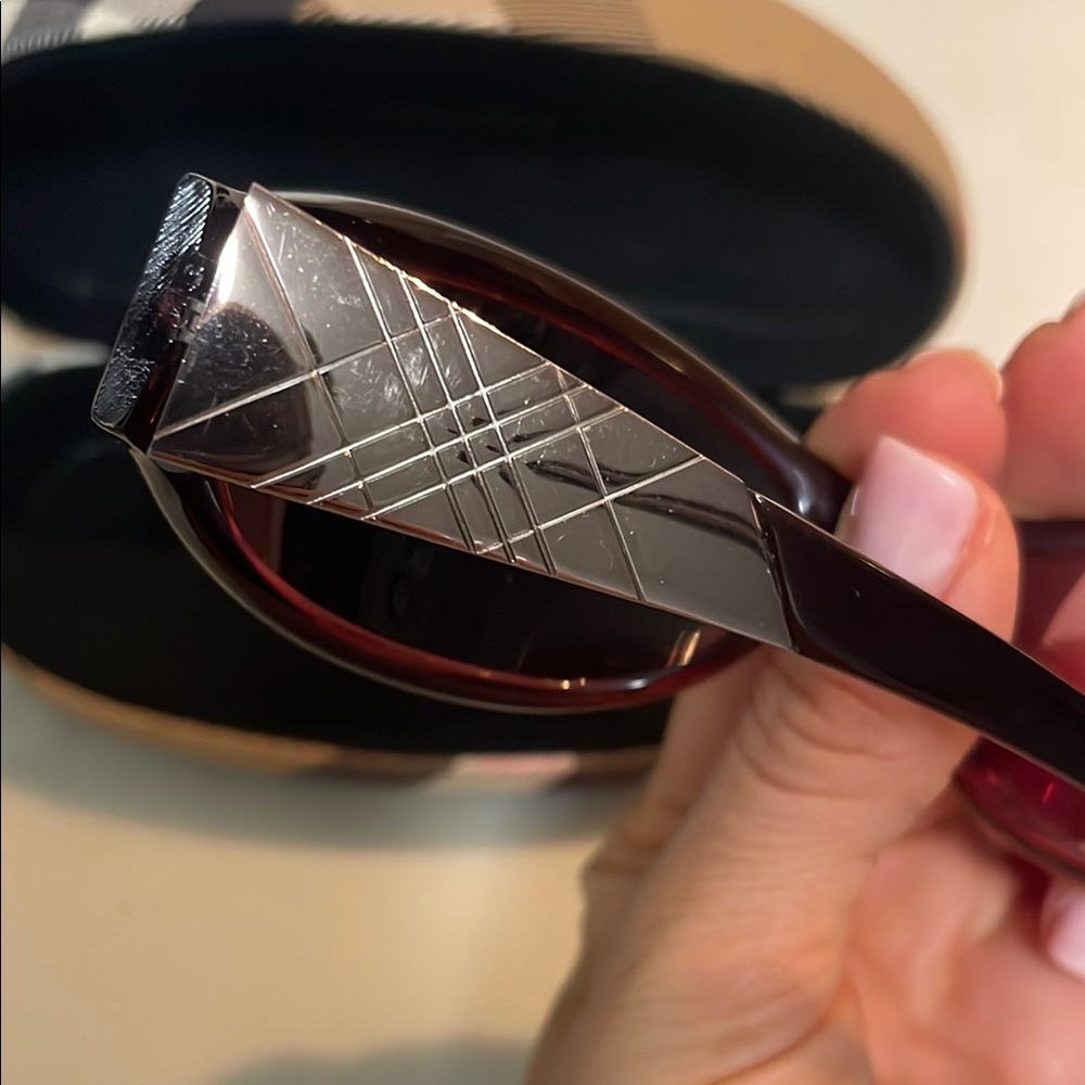 Burberry Women's Red Sunglasses - Picture 3 of 9